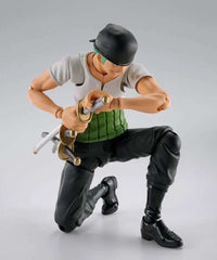 One Piece - Roronoa Zoro Romance Dawn - Action Figure S.H. Figuarts 15 cm