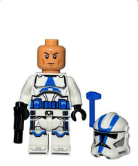 Clone Trooper Officer, 501st Legion (Phase 2) - White Arms, Blue Rangefinder, Nougat Head, Helmet with Holes