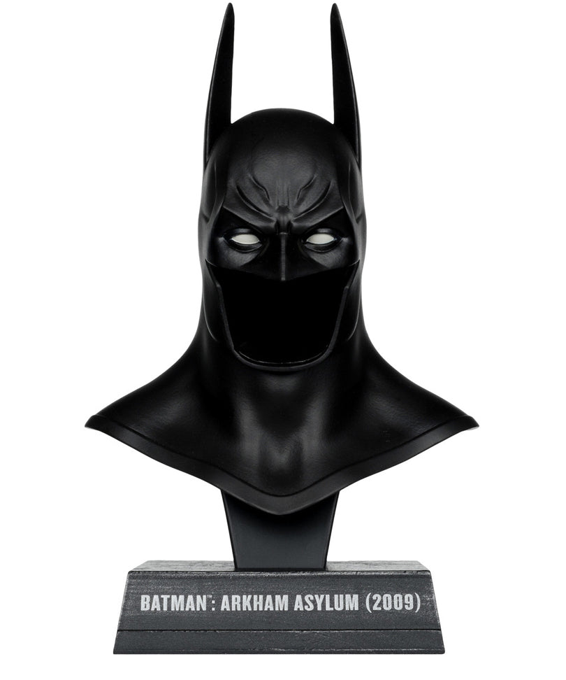 DC Direct Batman 1:3 Cowl Prop Replica Arkham Asylum