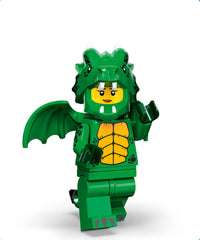 Ragazza in Costume da Drago Verde