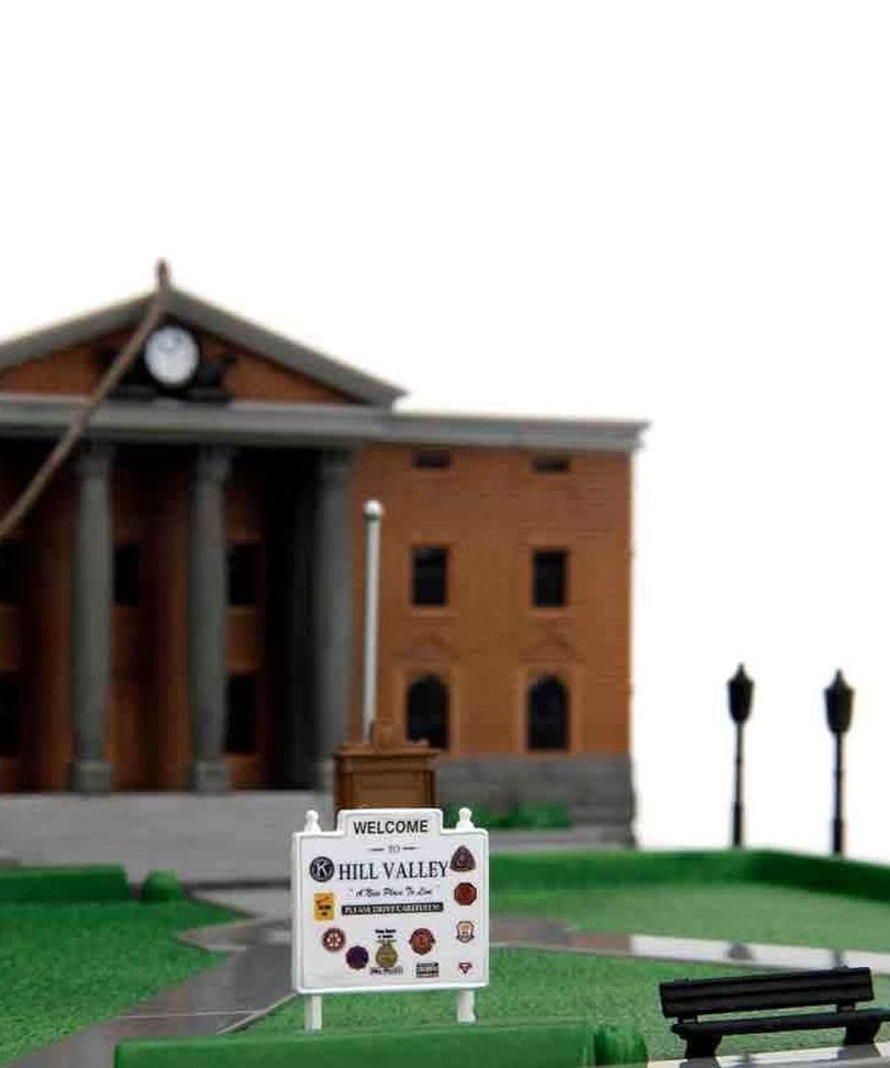 Back to the Future - Clock Tower Diorama Nano Scene