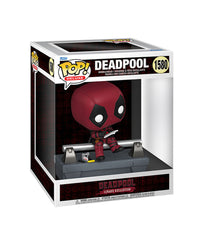 Deadpool on Bridge (Deluxe)