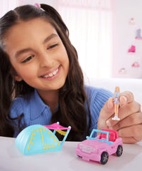 Mini Barbieland - Set con Veicolo e Bambola da 3,8 Cm, Suv Cambia Colore e Tenda