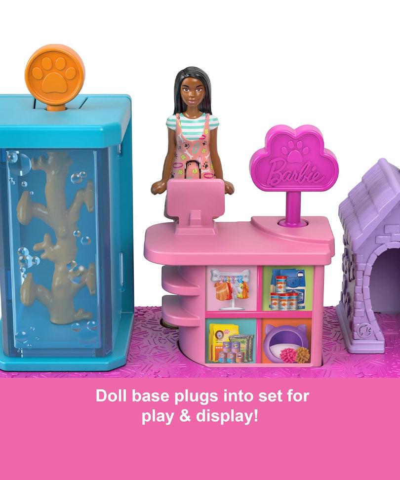 Mini BarbieLand – Set Boutique per Animali con Bambola da 3,8 cm, Espositore Prodotti, Cassa, Casetta per Animali e Cestini per Gatti