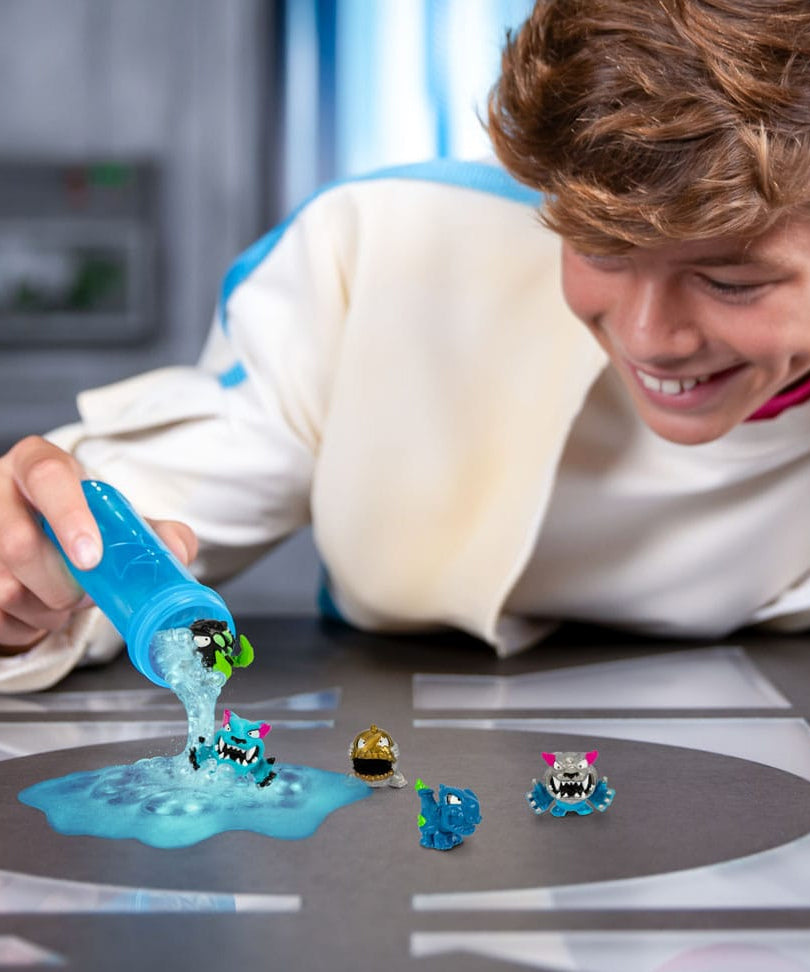 Mr. Beast Lab Swarms Figure 2-Pack 3 cm