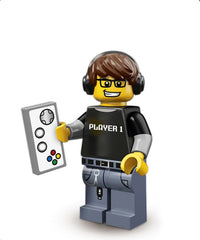 Ragazzo con Console