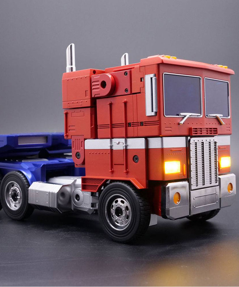 Robosen Transformers Interactive Auto-Converting Robot Optimus Prime 48 cm
