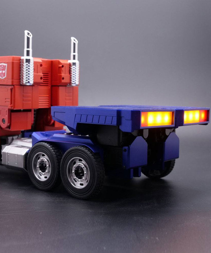 Robosen Transformers Interactive Auto-Converting Robot Optimus Prime 48 cm