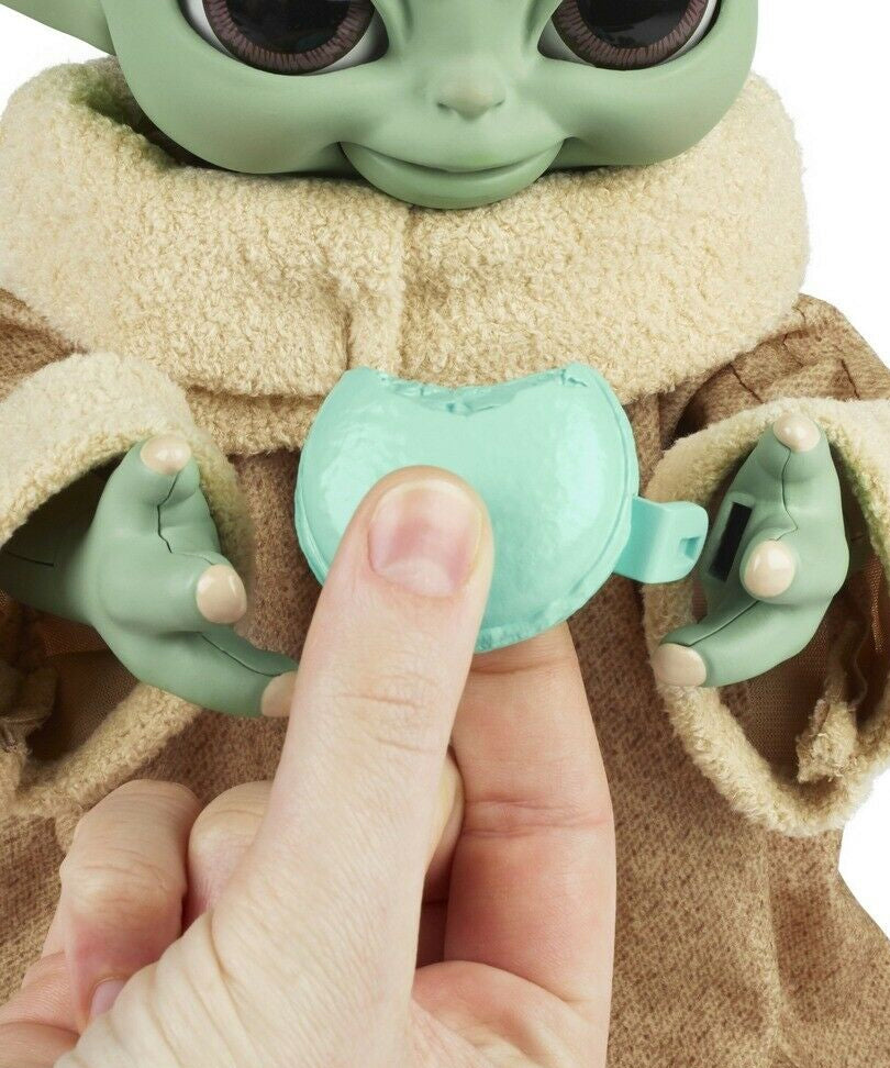 Star Wars Galactic Snackin' Grogu Animatronic con oltre 40 combinazioni di suoni e movimenti