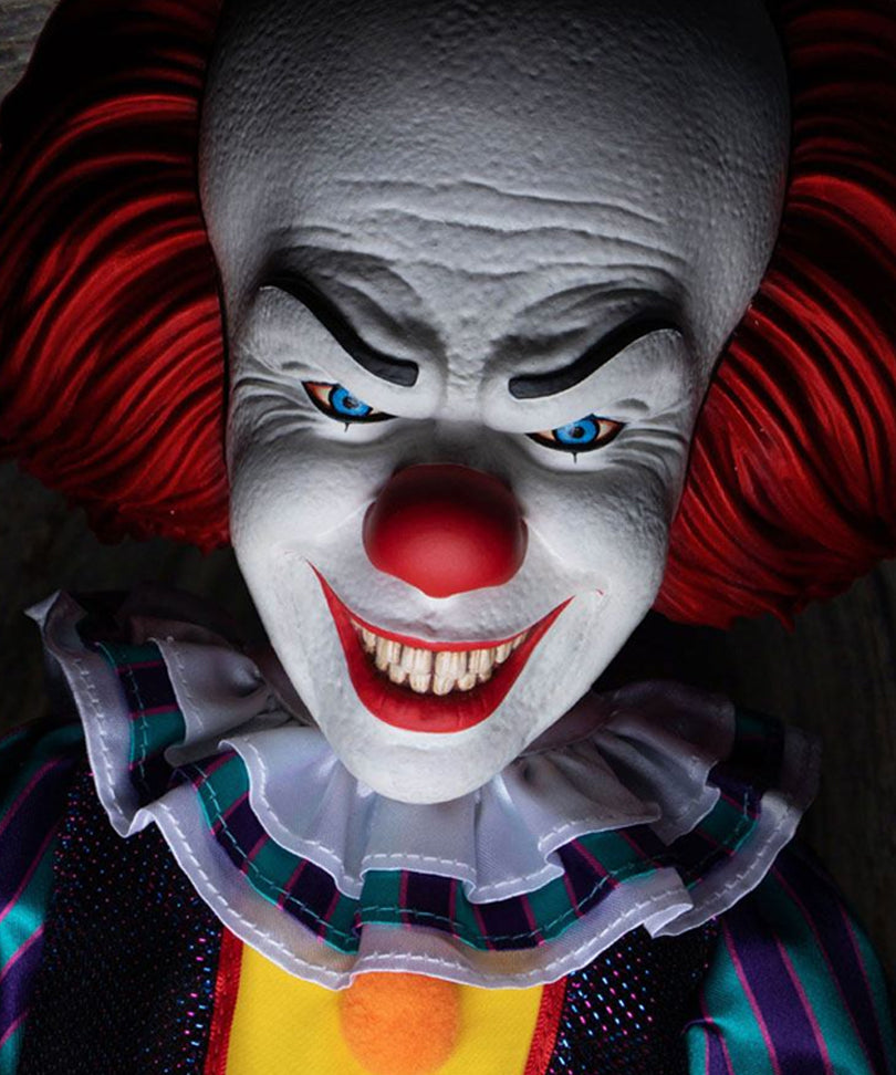 Stephen Kings IT 1990 Mezco Deluxe Action Figure Pennywise 38 cm