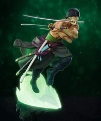 One Piece - Zoro Glow In The Dark 1/10 Super Figure Collection